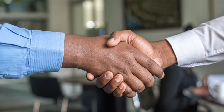 8 Essential Fundraising Tips for First-Time Entrepreneurs